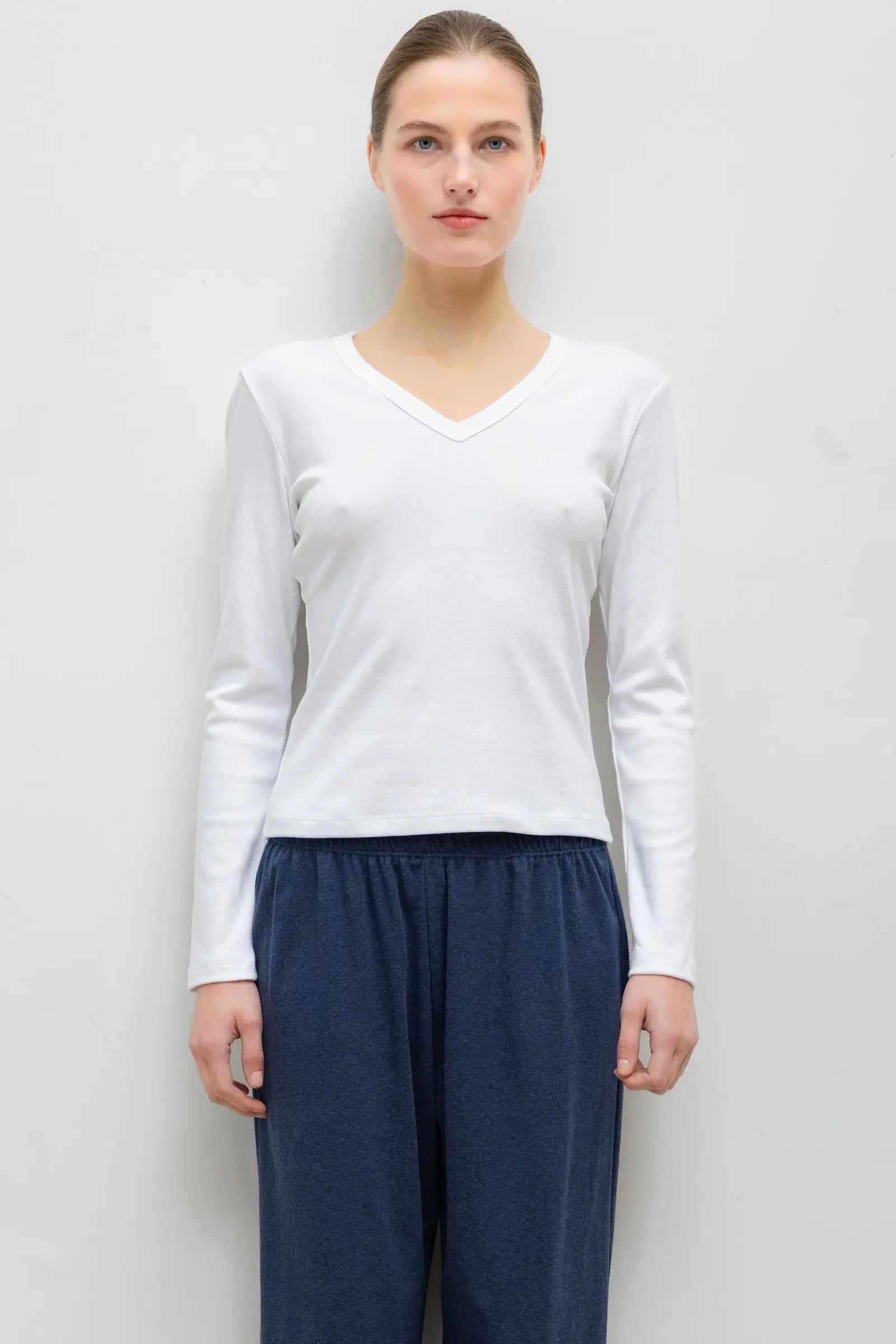 Nando Slim Long Sleeve V Neck