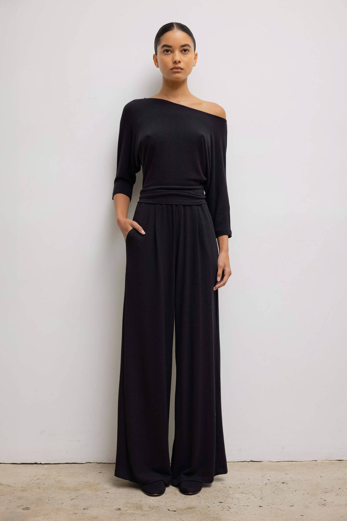 Lauren Pleated Pocket Pant - Black - Image 1