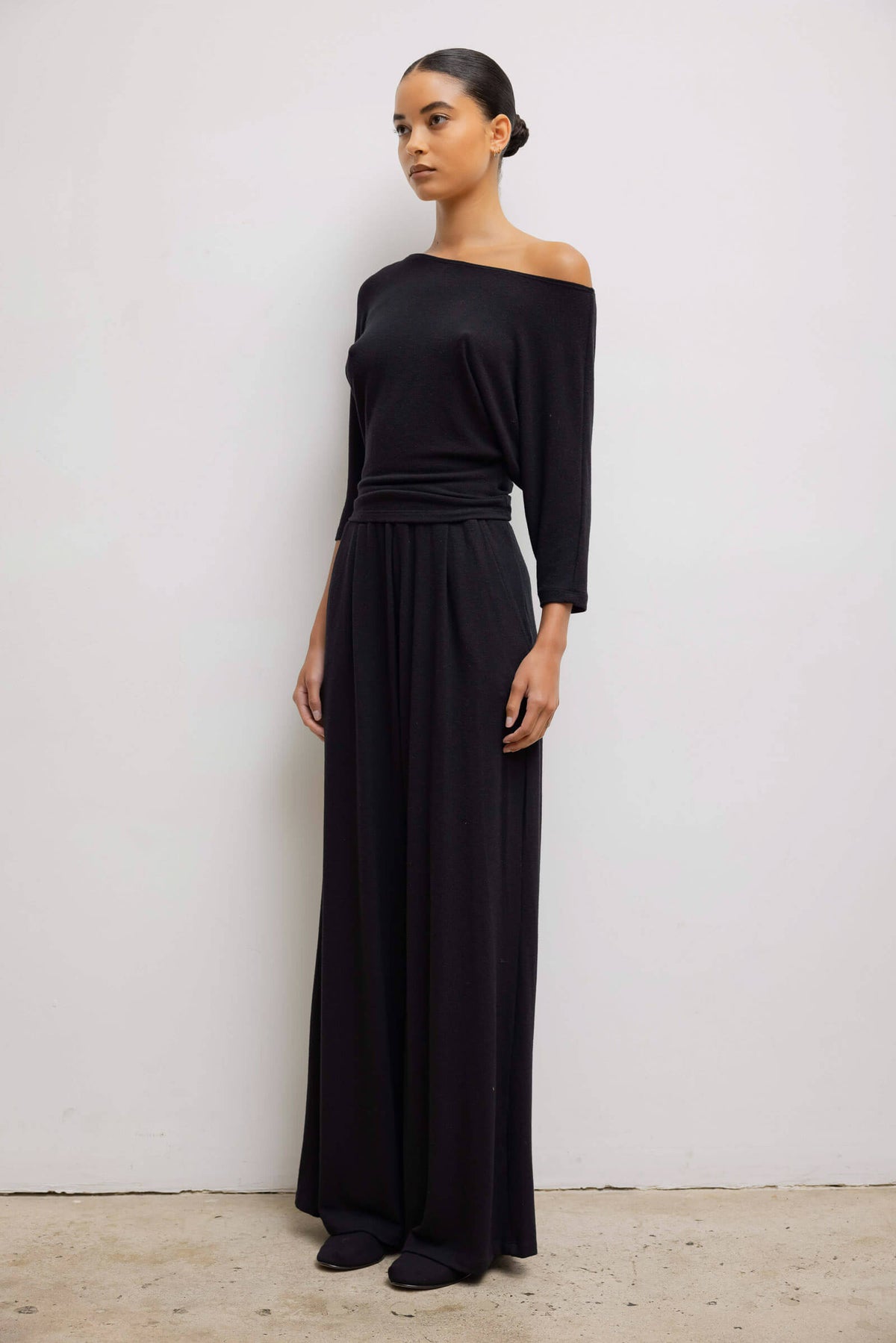 Lauren Pleated Pocket Pant - Black - Image 5
