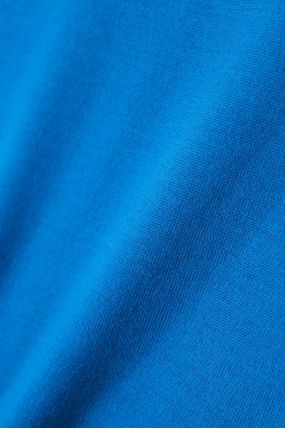 James Classic V Neck - LESET Blue - Image 7