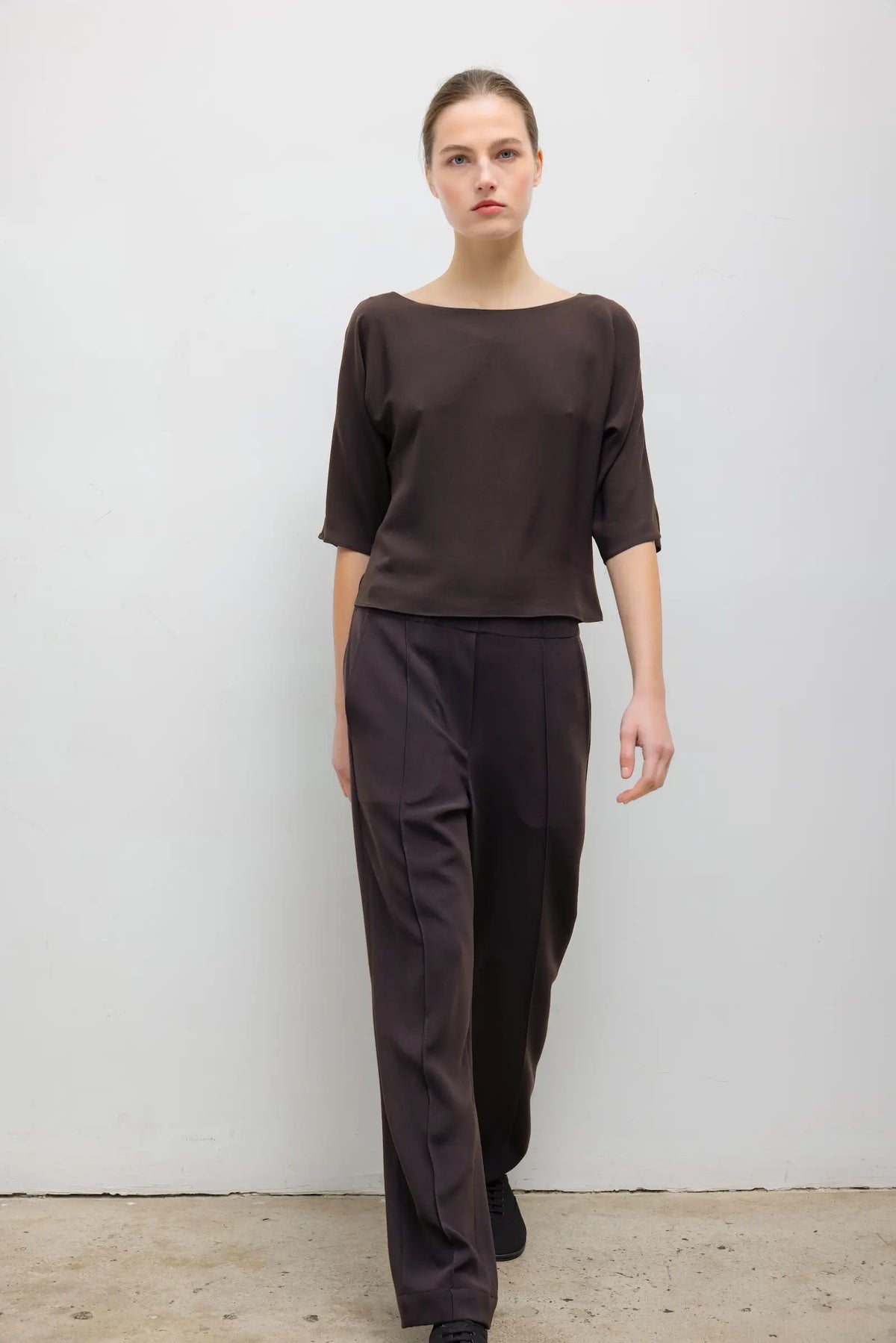 Pre-Order: Ari Short Sleeve Dolman Top - Chocolate - Image 3