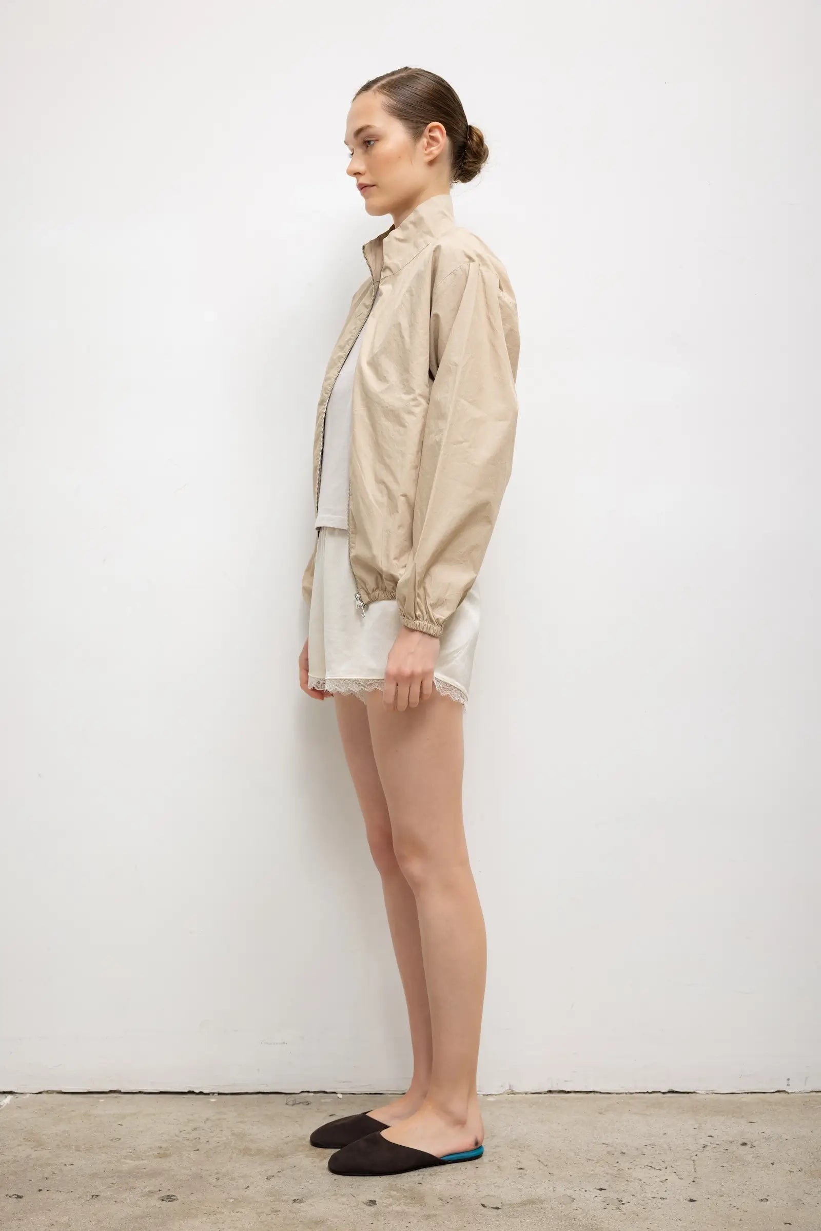 Barb Lace Short