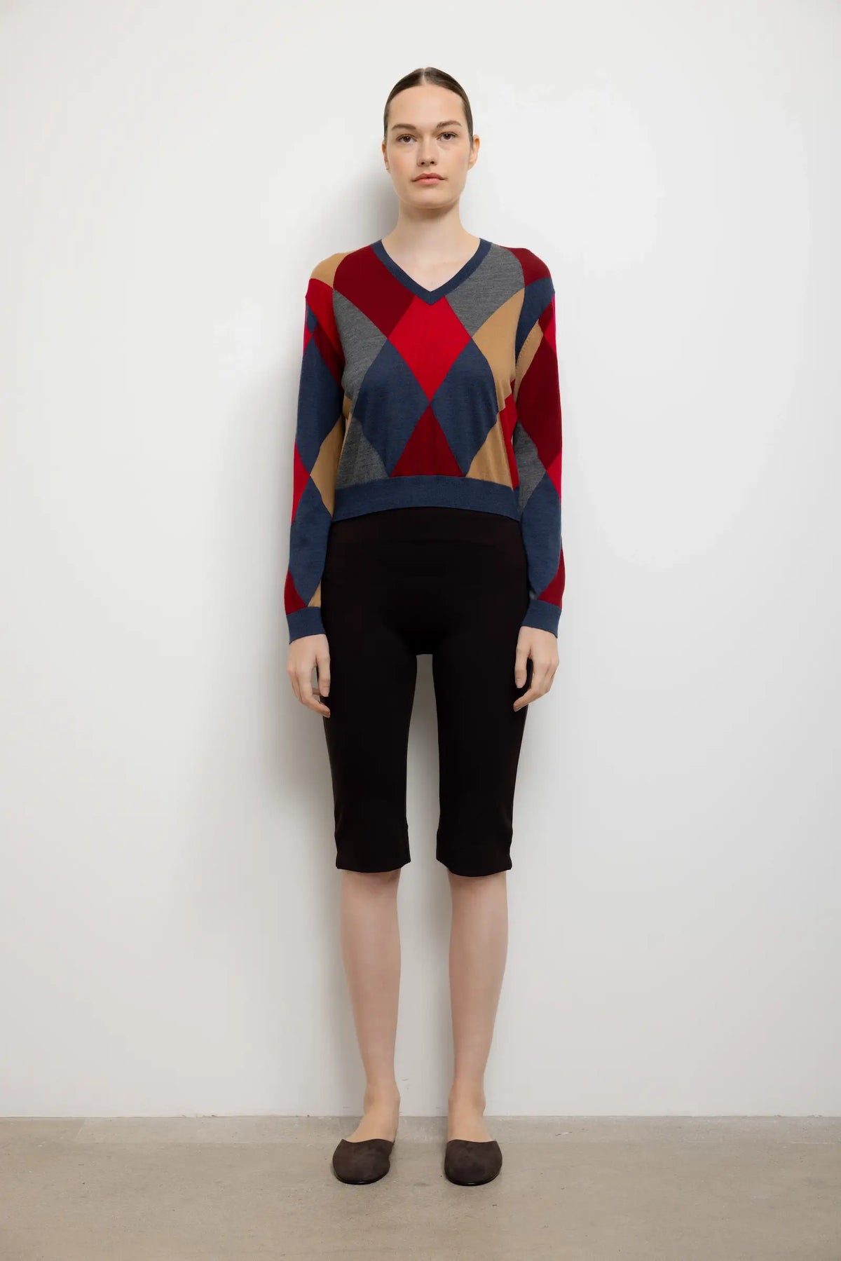 James Argyle Classic V Neck - Framboise Argyle - Image 3