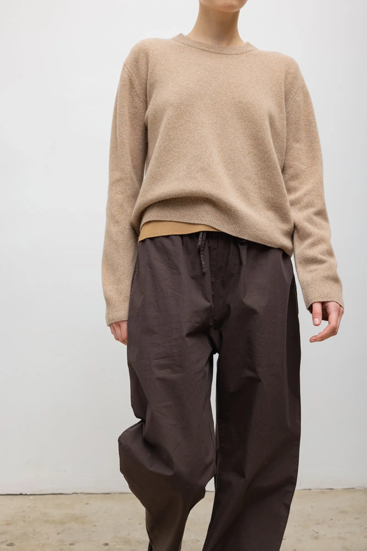Kyoto Drawstring Pant - Chocolate - Image 4