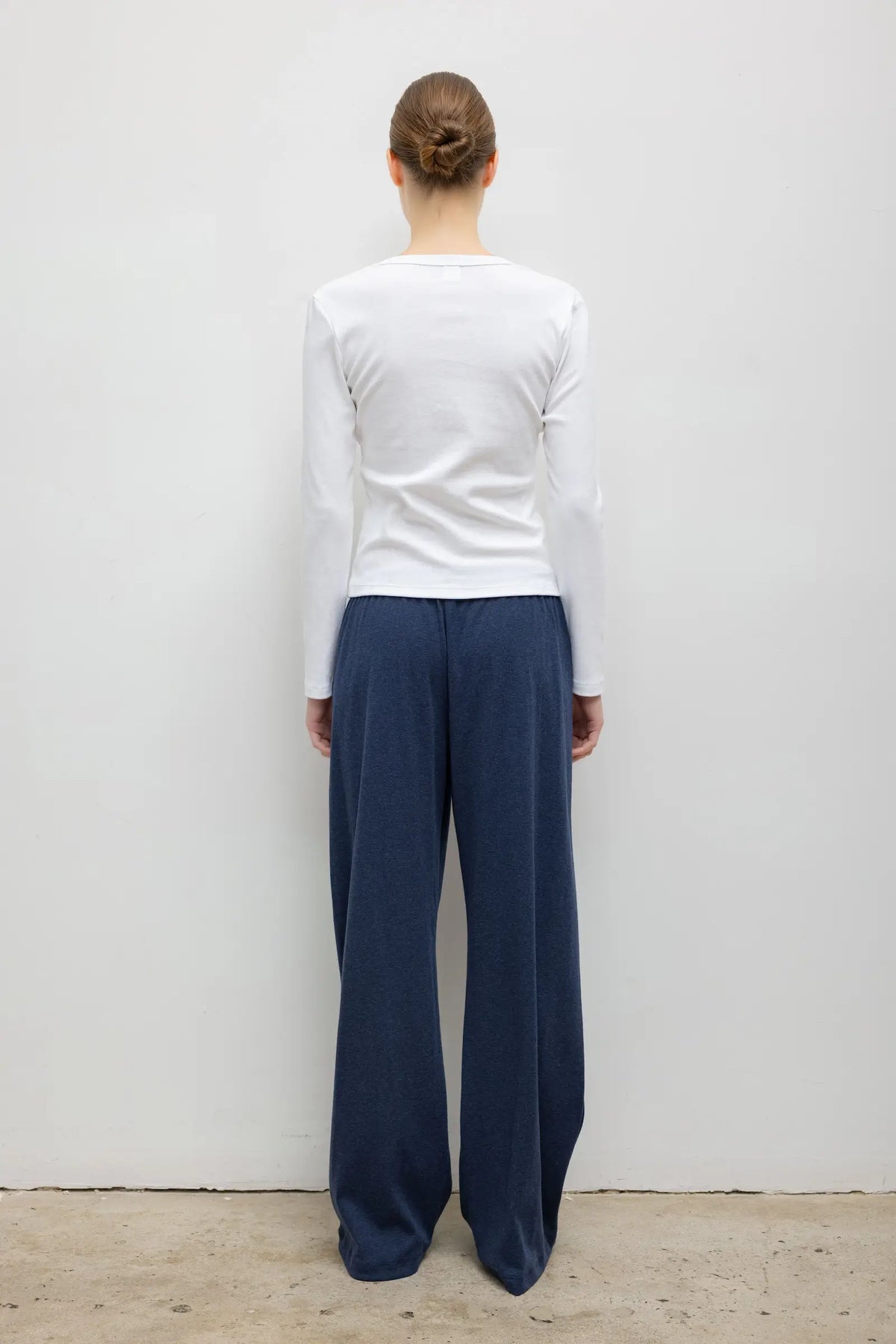 Nando Slim Long Sleeve V Neck - White - Image 7