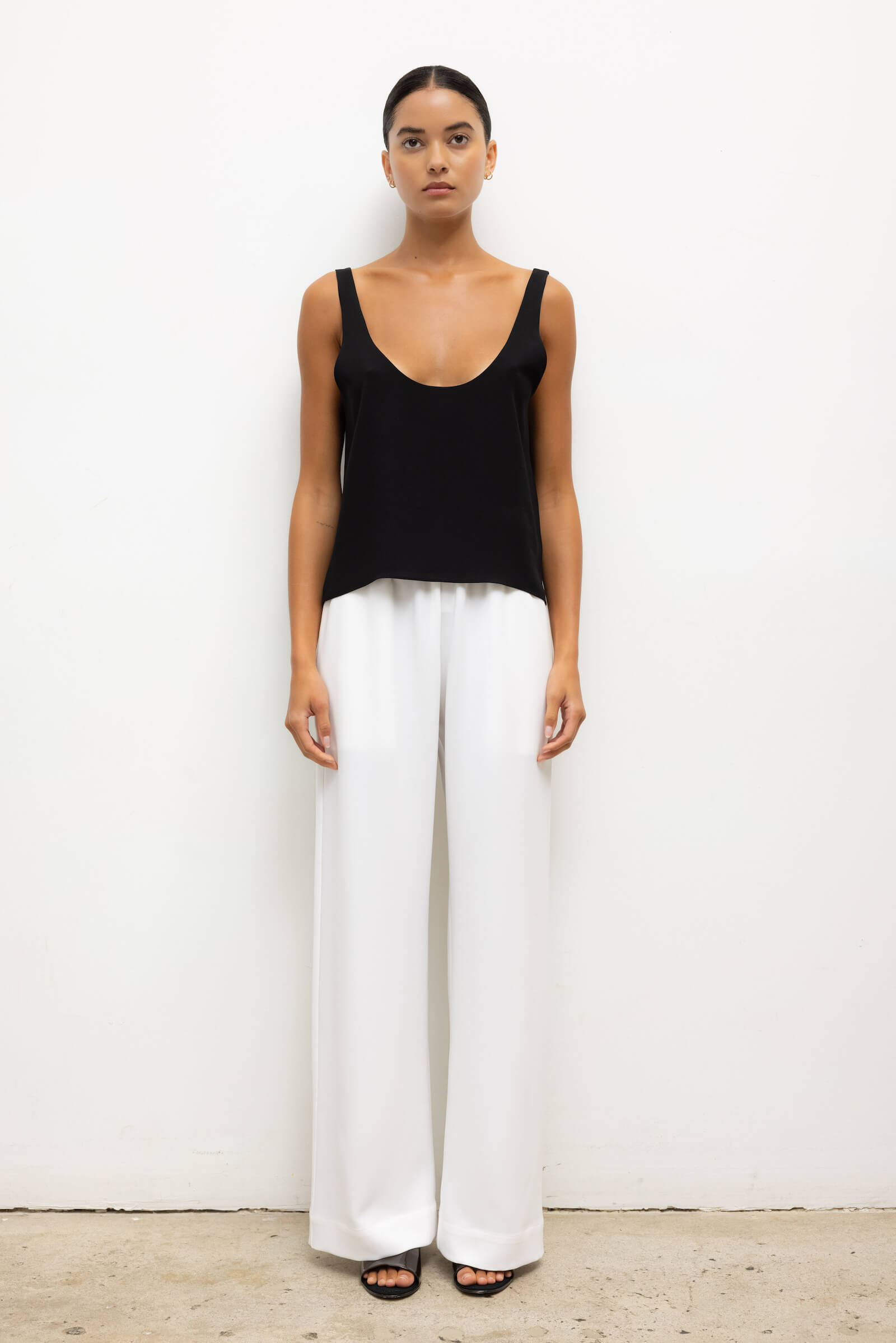 Ari Scoop Tank