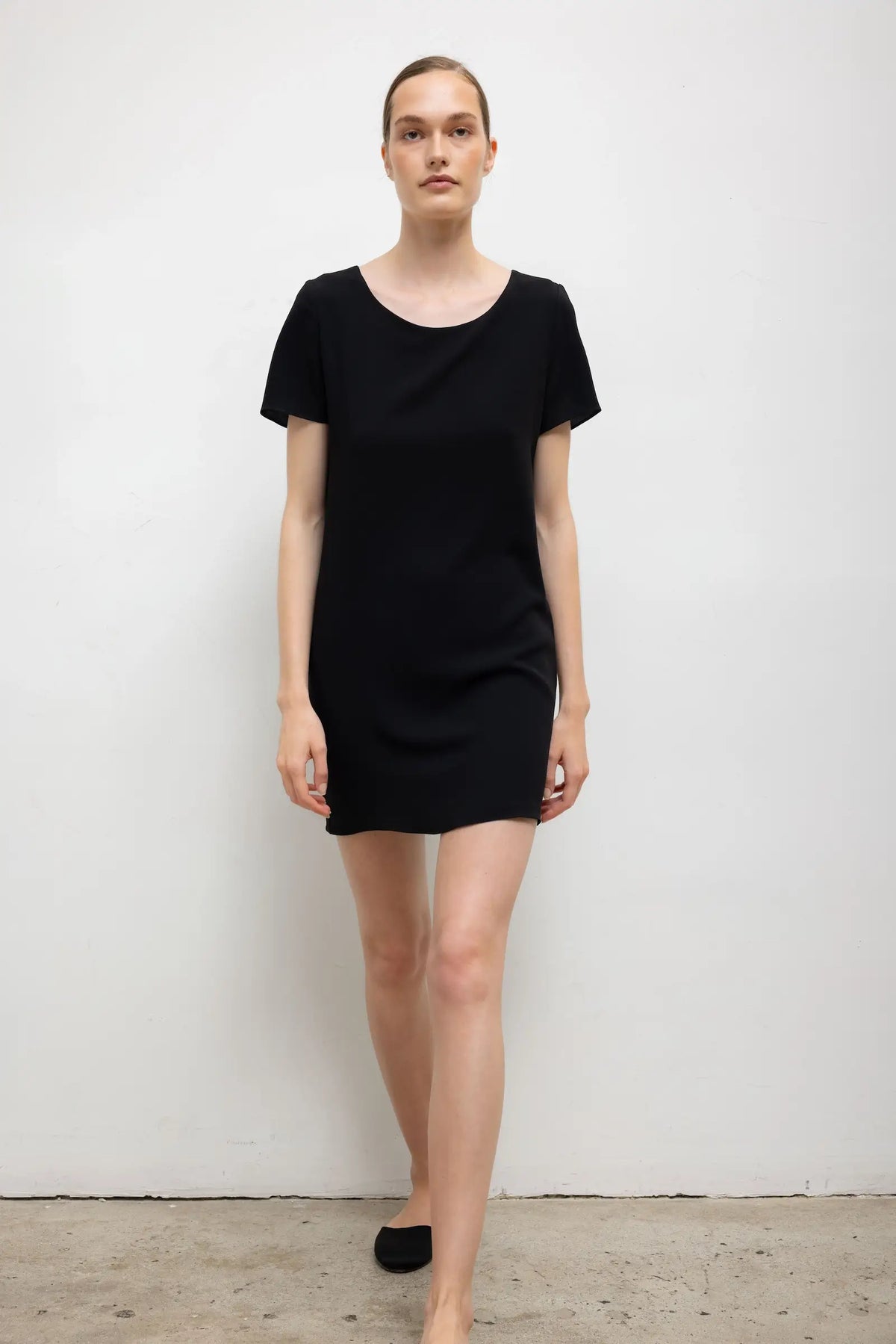 Ari Short Sleeve Mini Dress - Black - Image 3