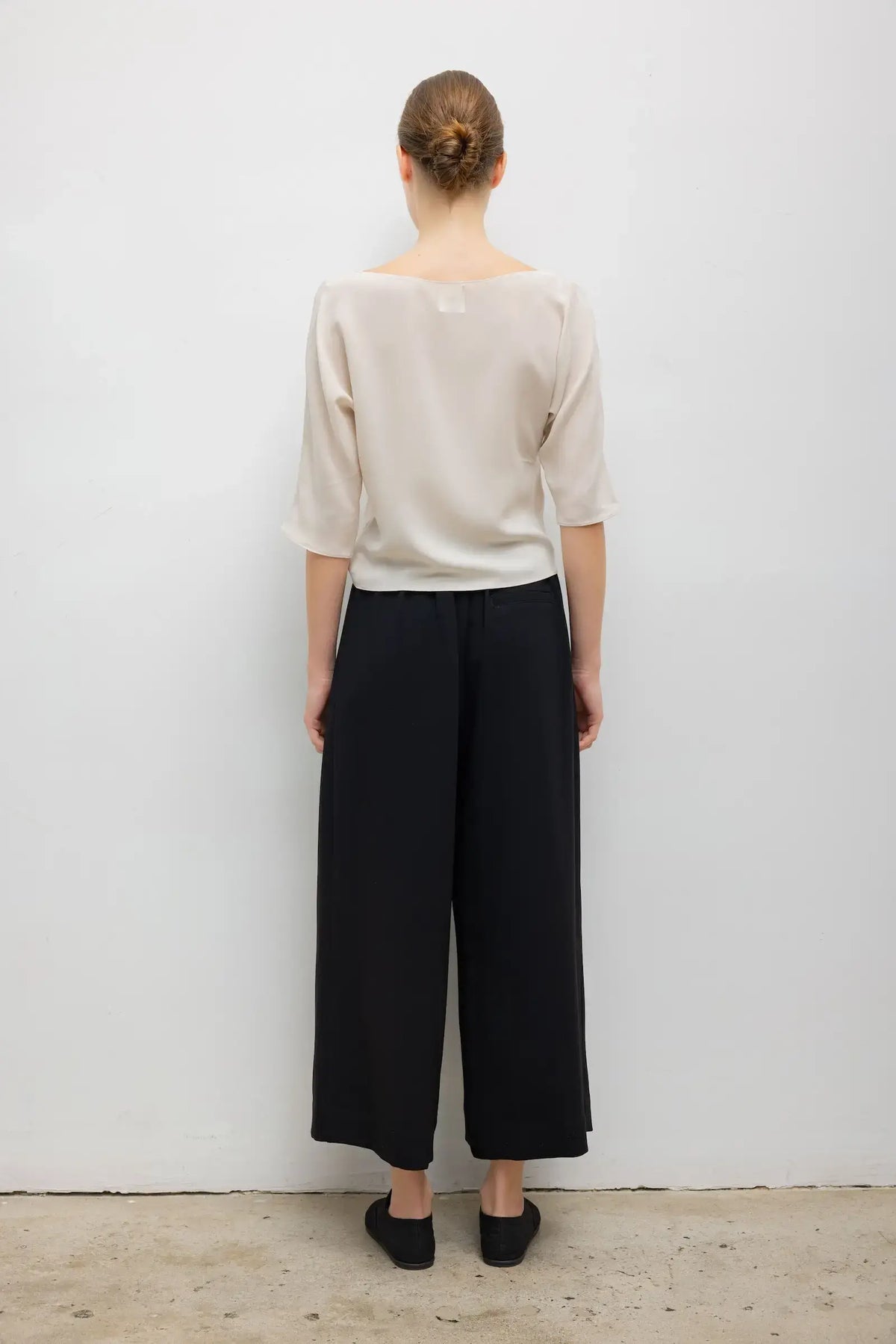 Arielle Crop Wide Leg Trouser - Black - Image 5