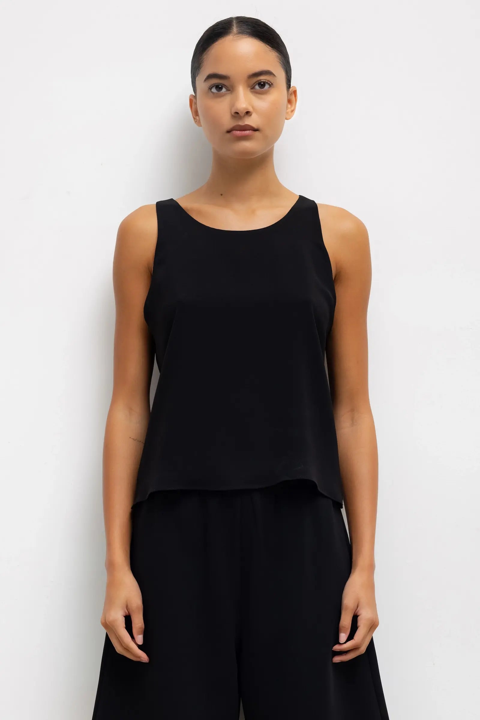Ari High Neck Tank II