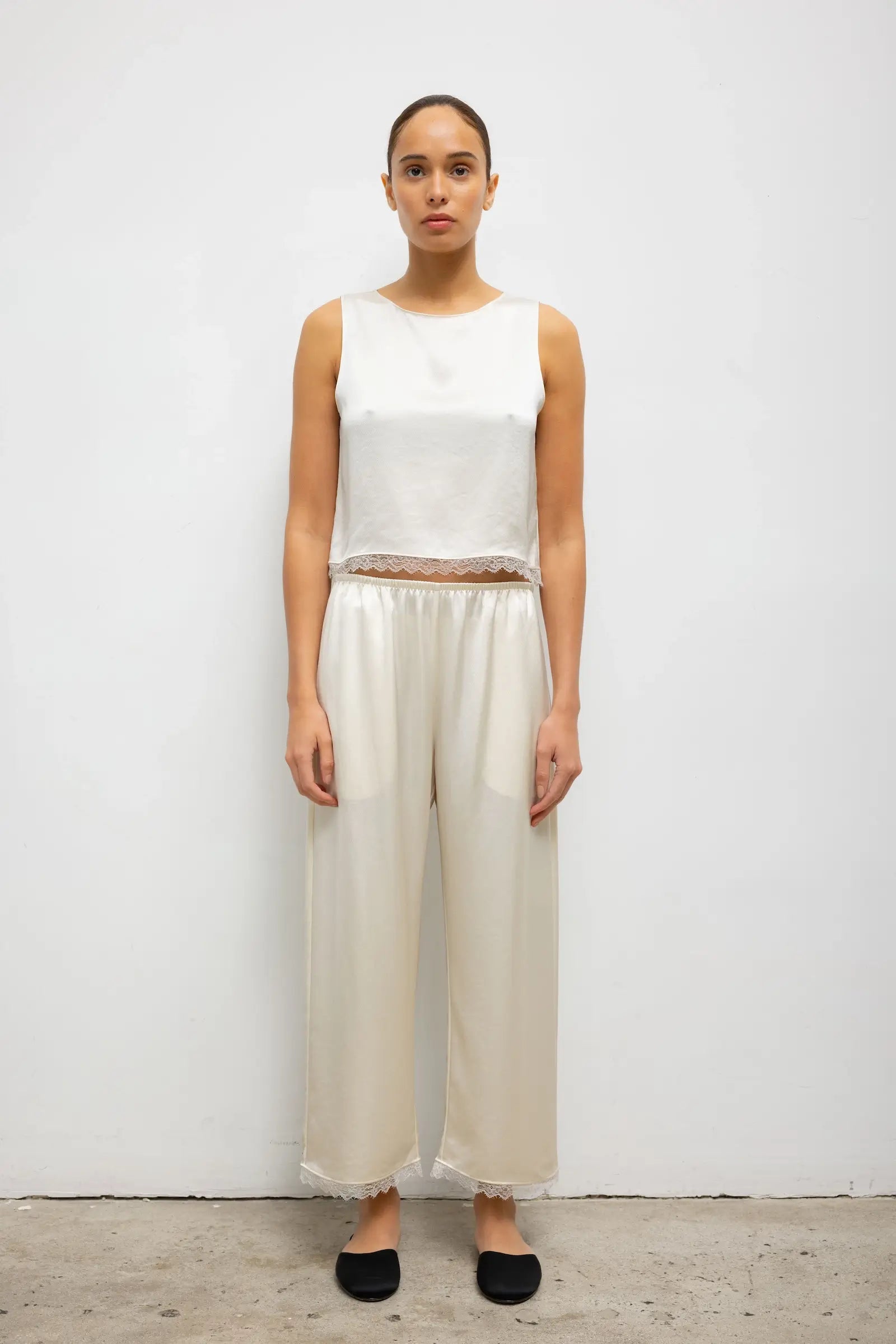Barb Lace Crop Sleeveless Crew