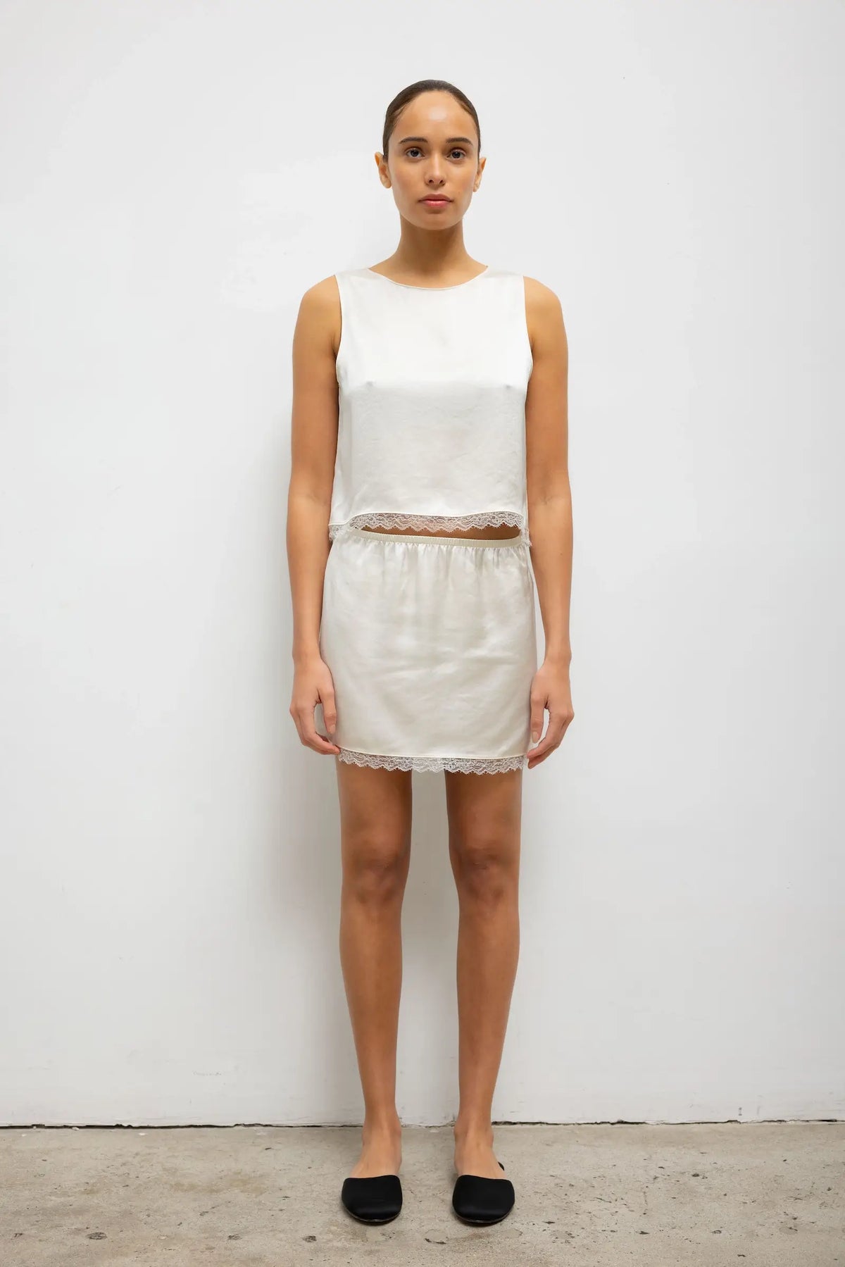 Barb Lace Mini Skirt - Creme - Image 1