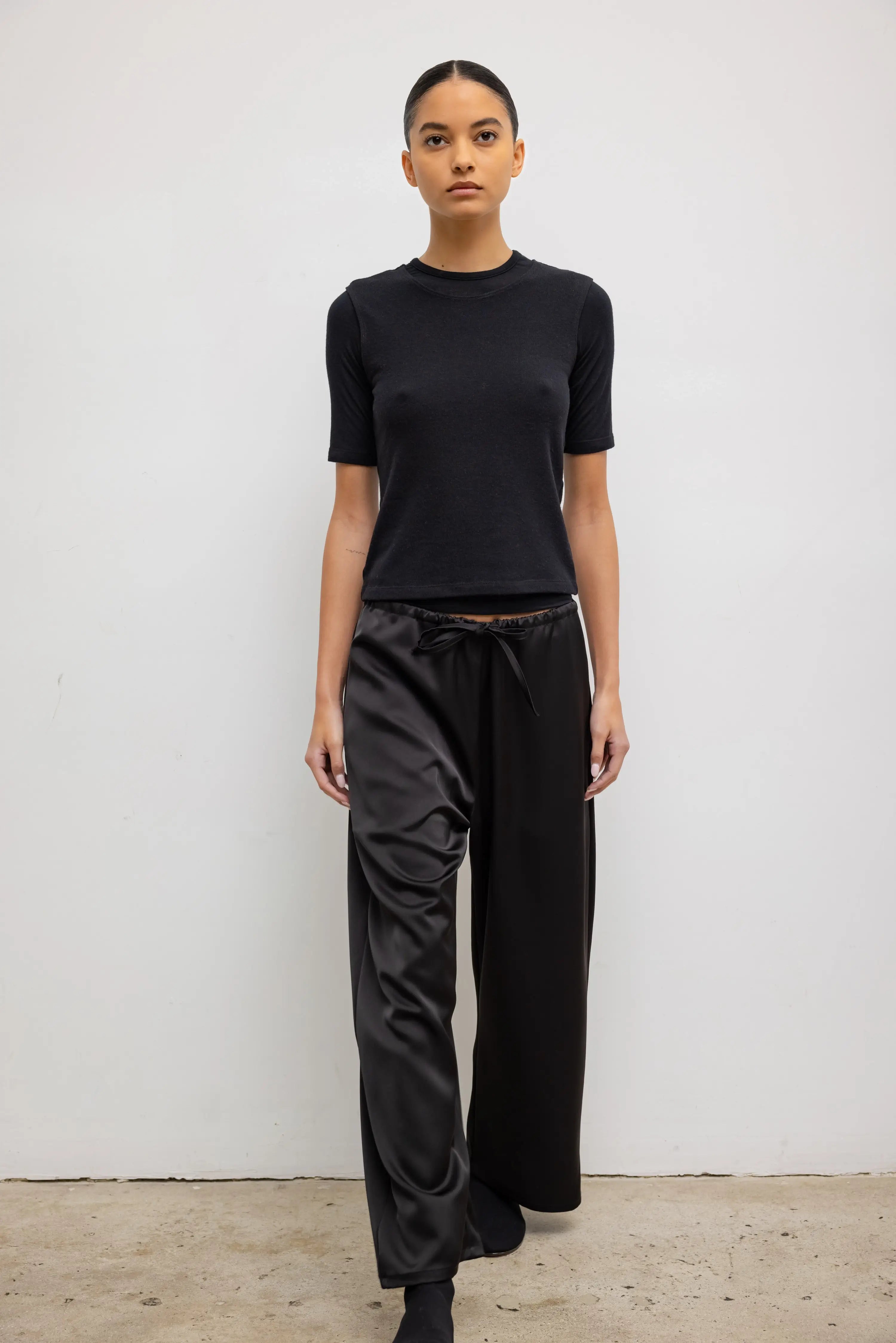 Barb Crop Drawstring Pant