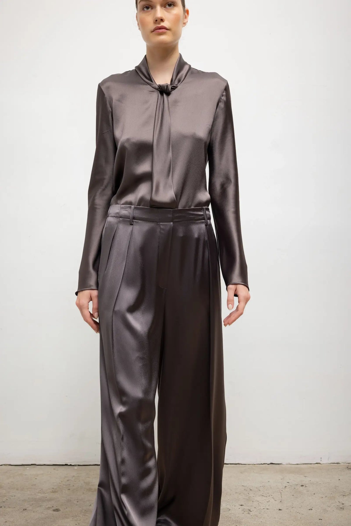 Pre-Order: Barb Pleated Trouser - Gunmetal - Image 4