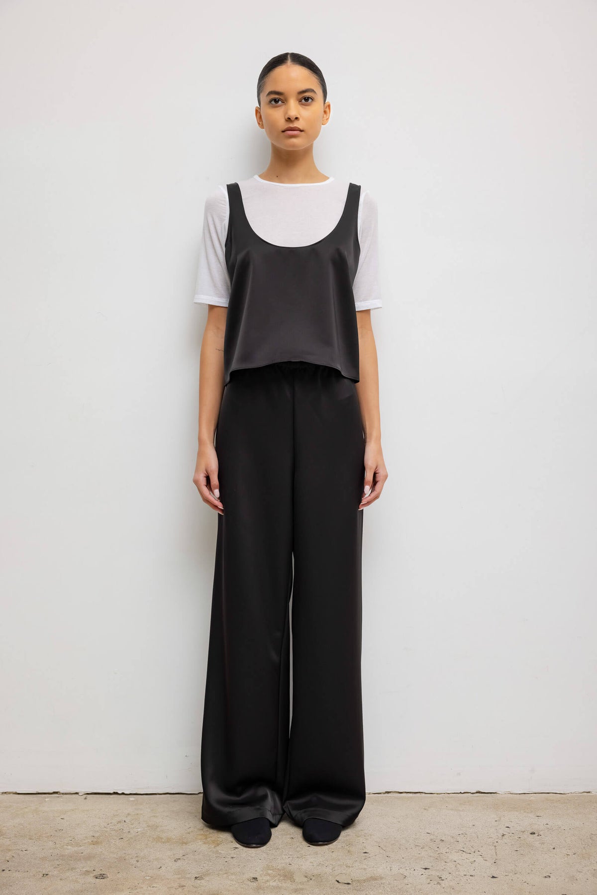 Barb Scoop Tank - Black - Image 3
