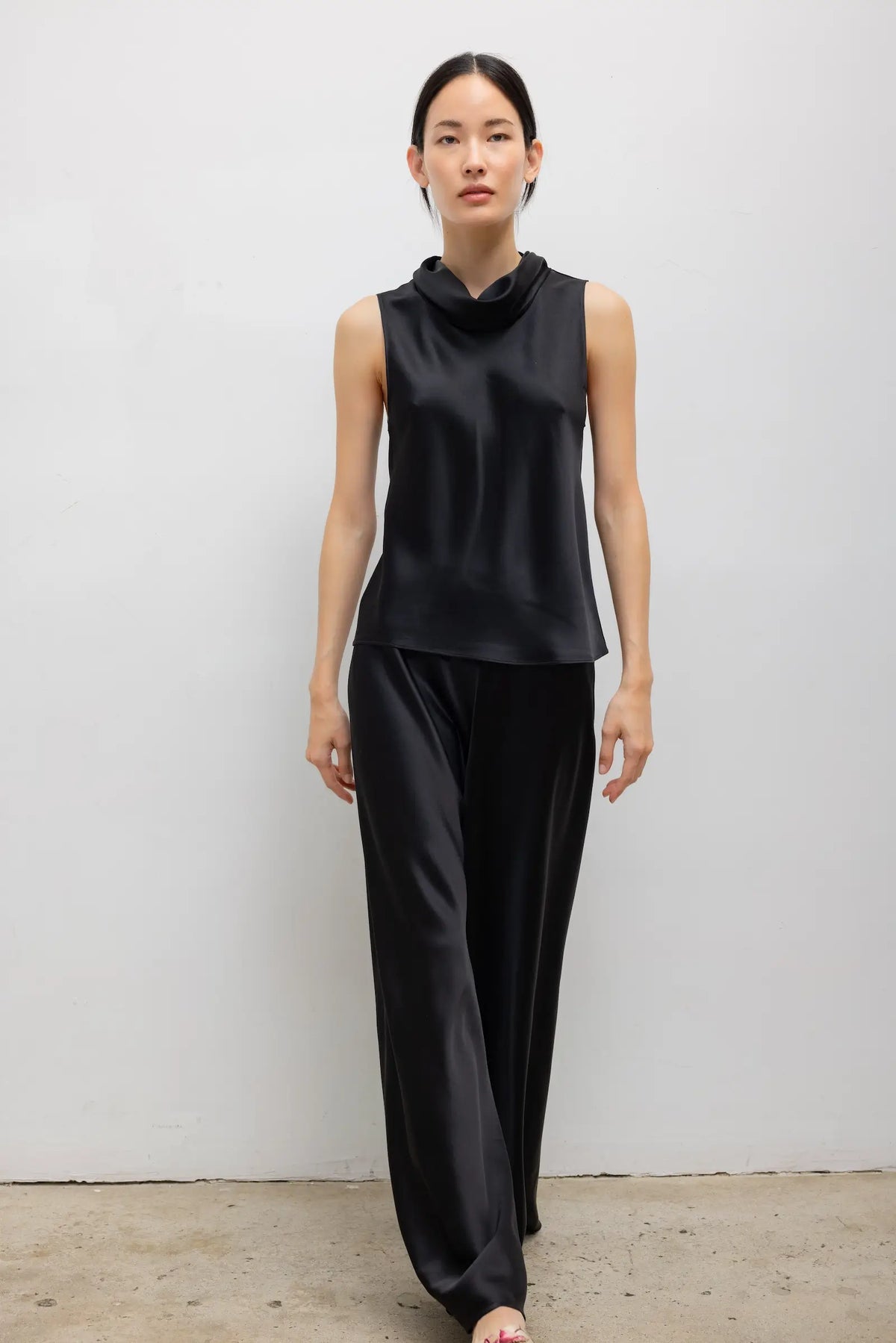Barb Sleeveless Cowl Neck - Black - Image 4