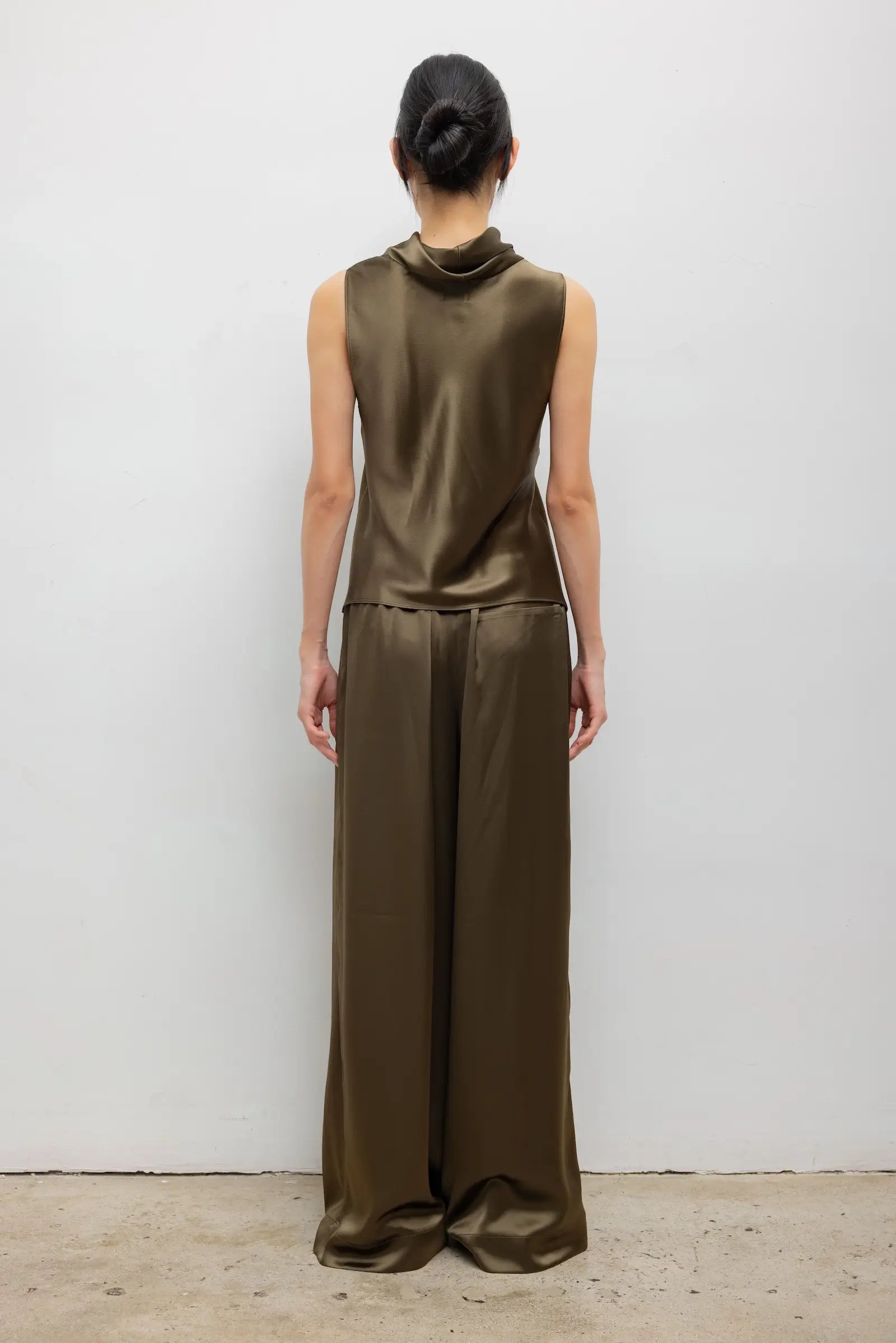 Barb Sleeveless Cowl Neck