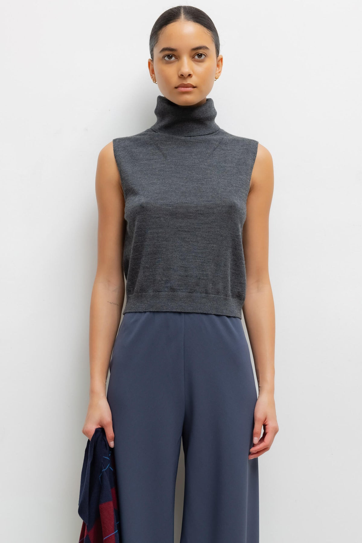 James Sleeveless Turtleneck - Charcoal Grey - Image 1