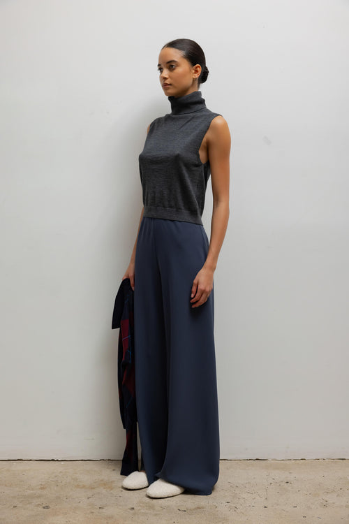 James Sleeveless Turtleneck - Charcoal Grey - Image 5