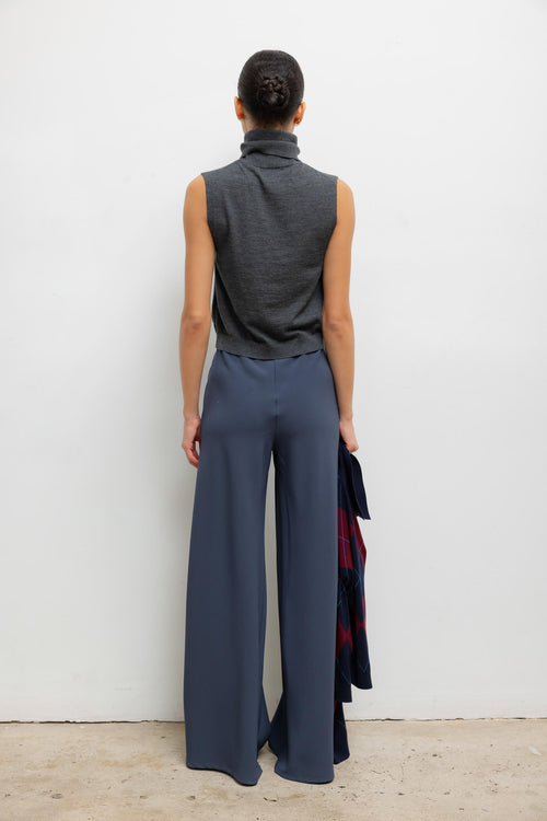 James Sleeveless Turtleneck - Charcoal Grey - Image 6