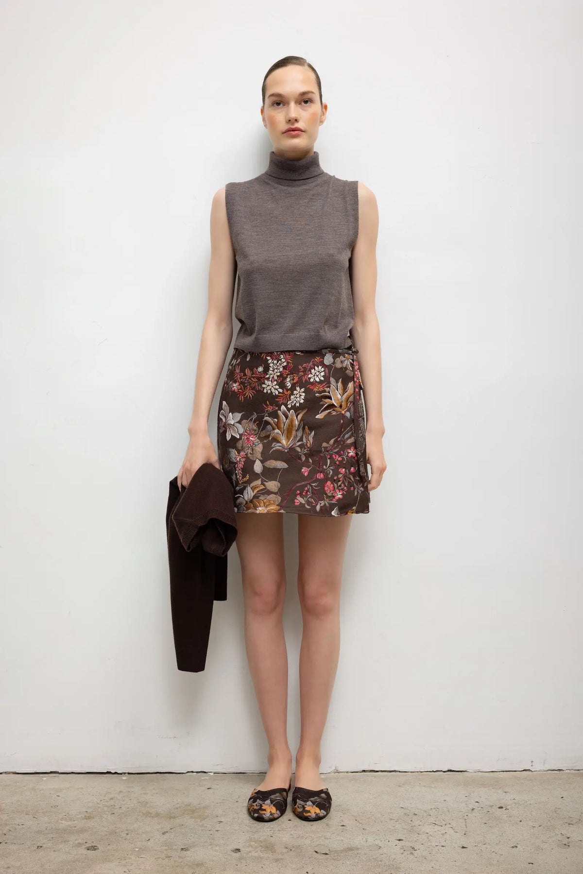 James Sleeveless Turtleneck - Chocolate Melange - Image 3