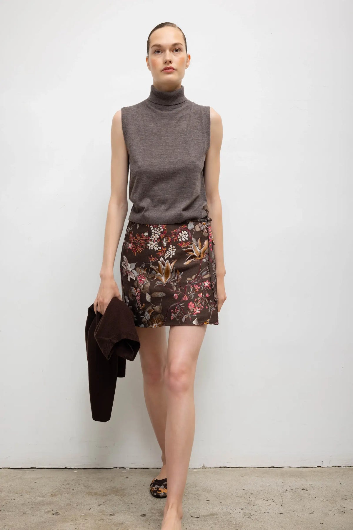 James Sleeveless Turtleneck - Chocolate Melange - Image 4