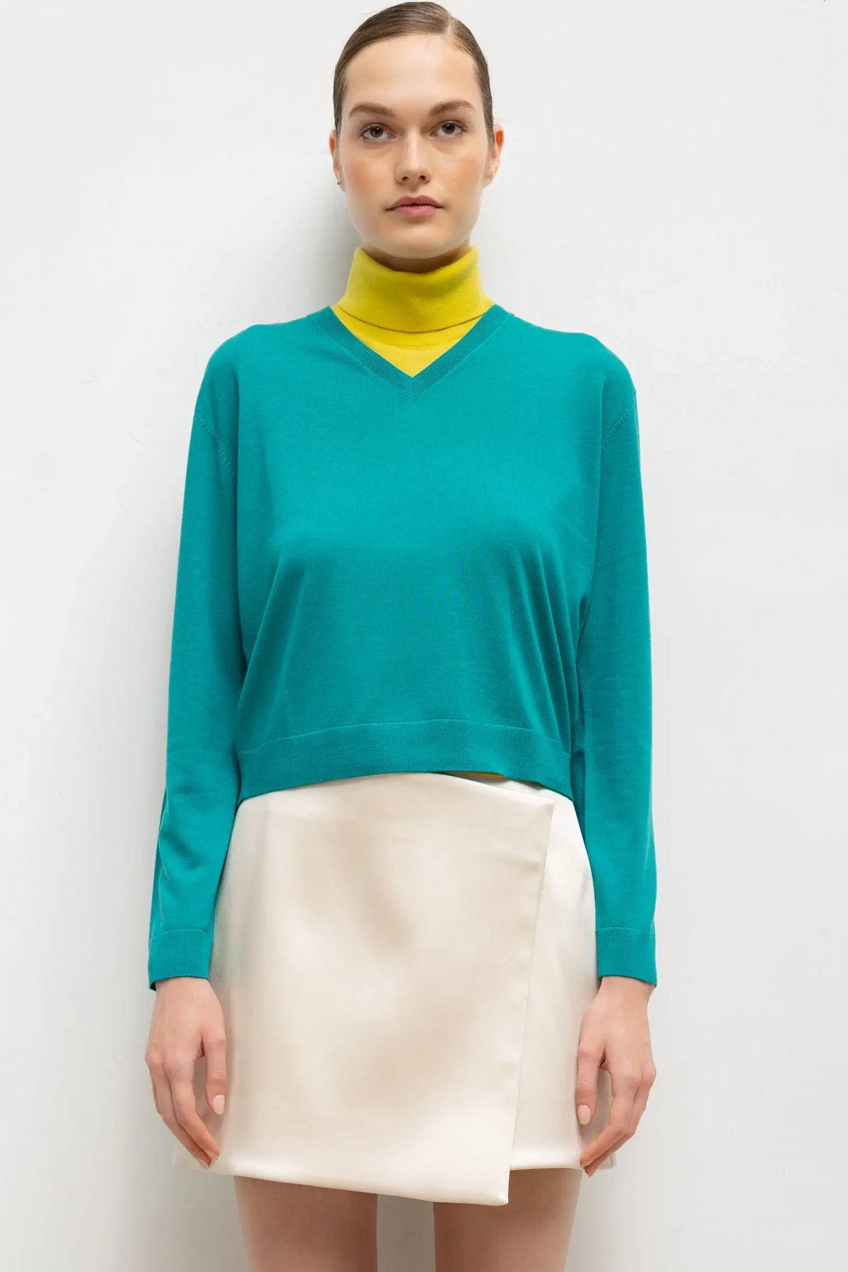 James Classic V Neck - Aegean - Image 1