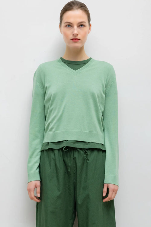 James Classic V Neck - Pistachio - Image 1