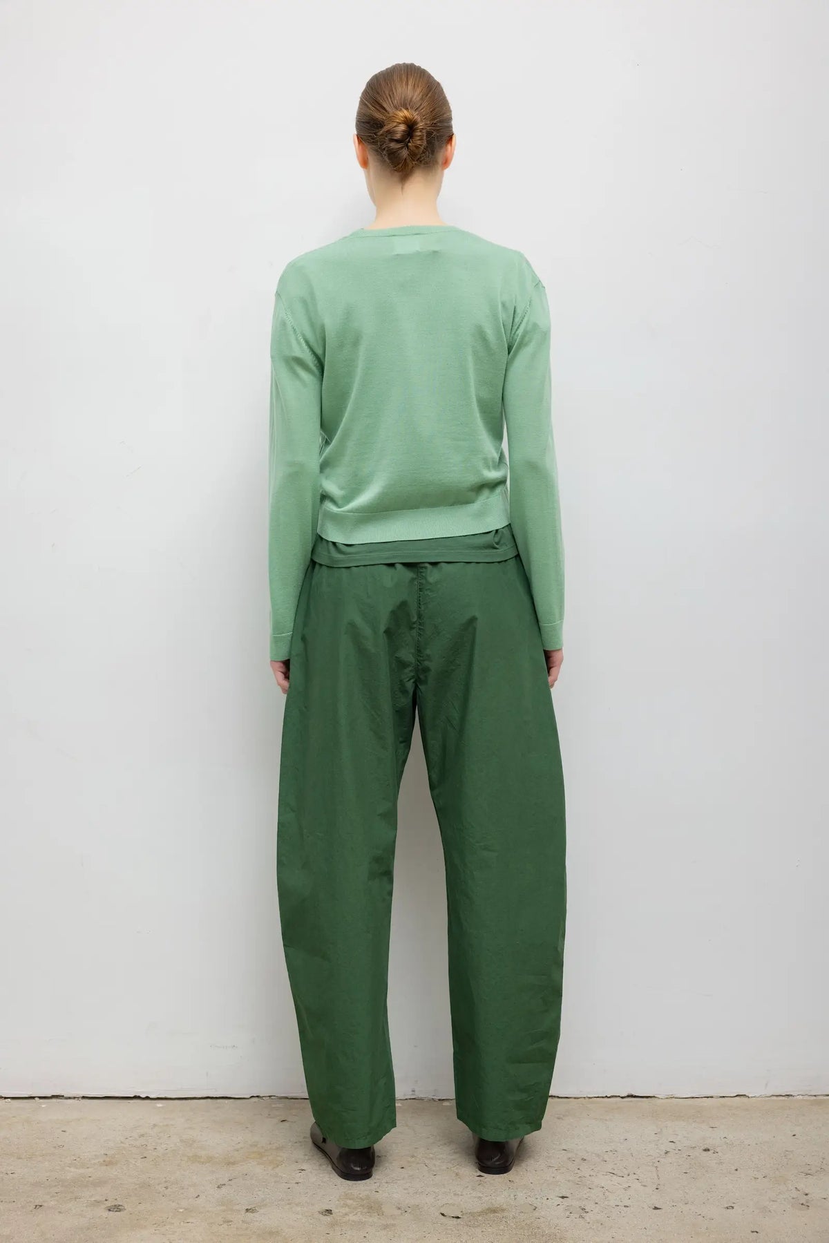 James Classic V Neck - Pistachio - Image 7