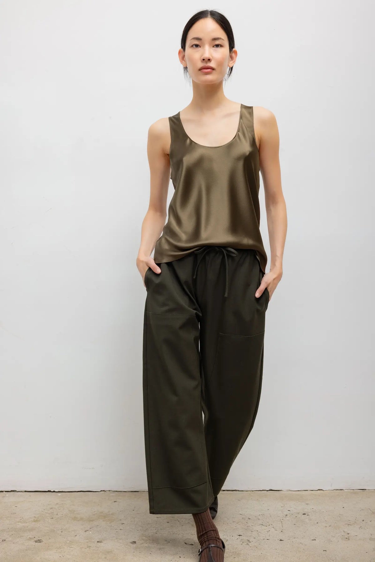 Jane Carpenter Pant - Military - Image 3