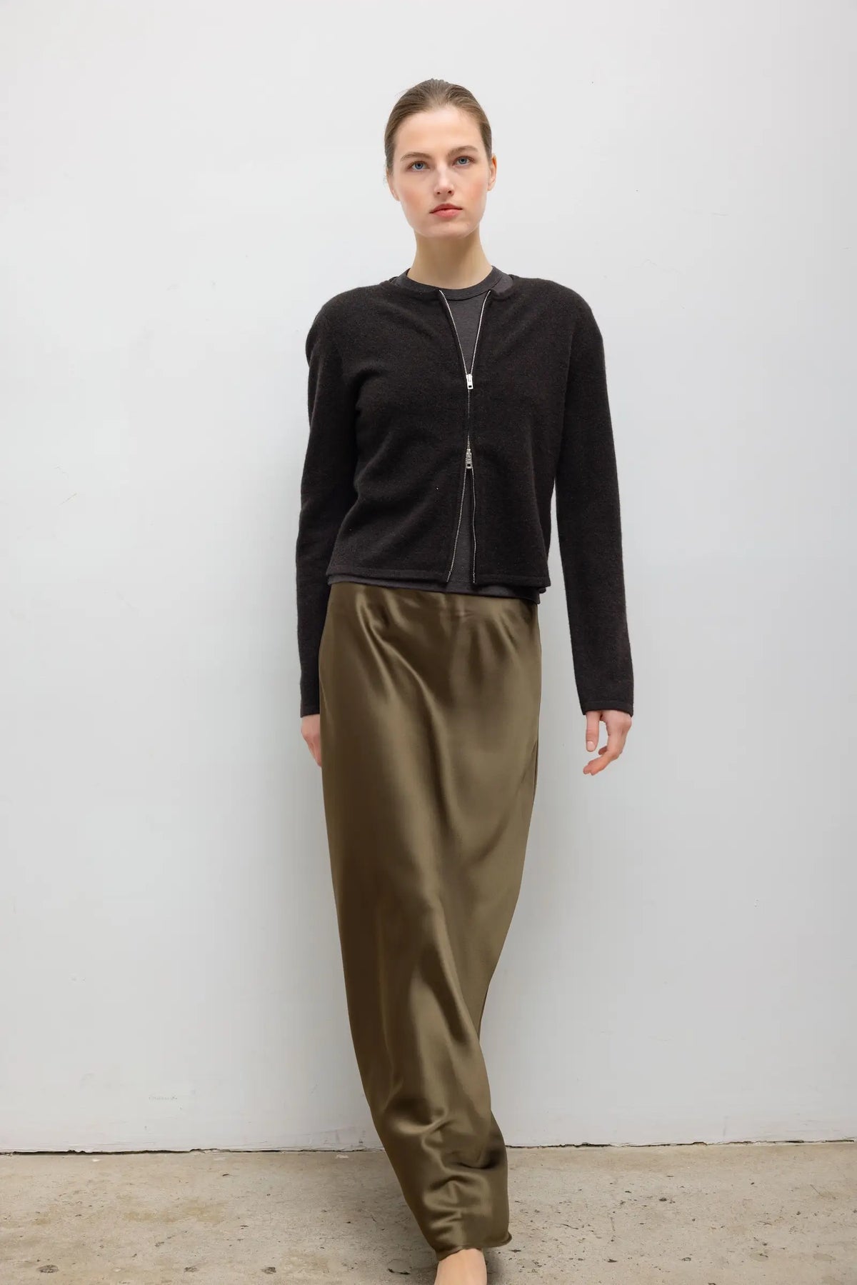 Jesse Zip Cardigan - Chocolate - Image 4