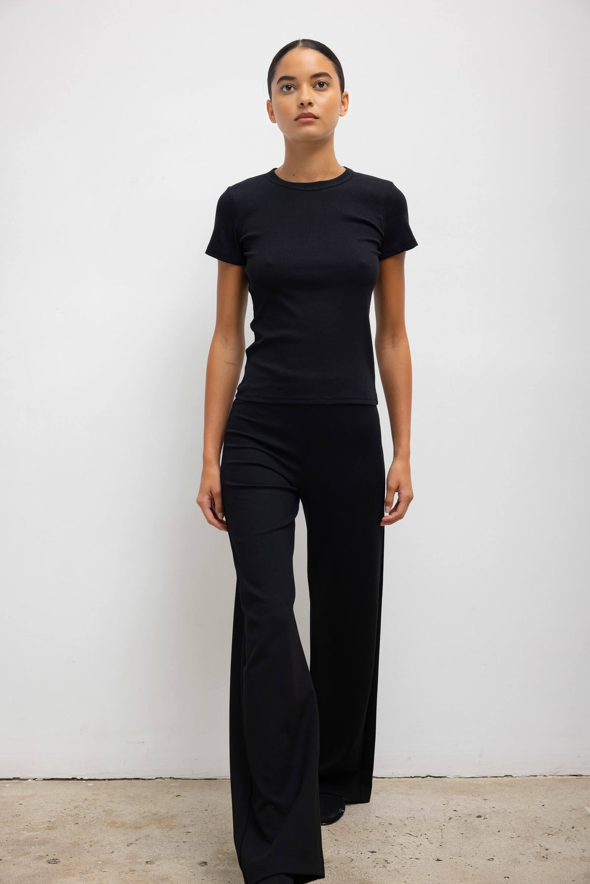 Kelly Slim Fit Tee - Black - Image 4