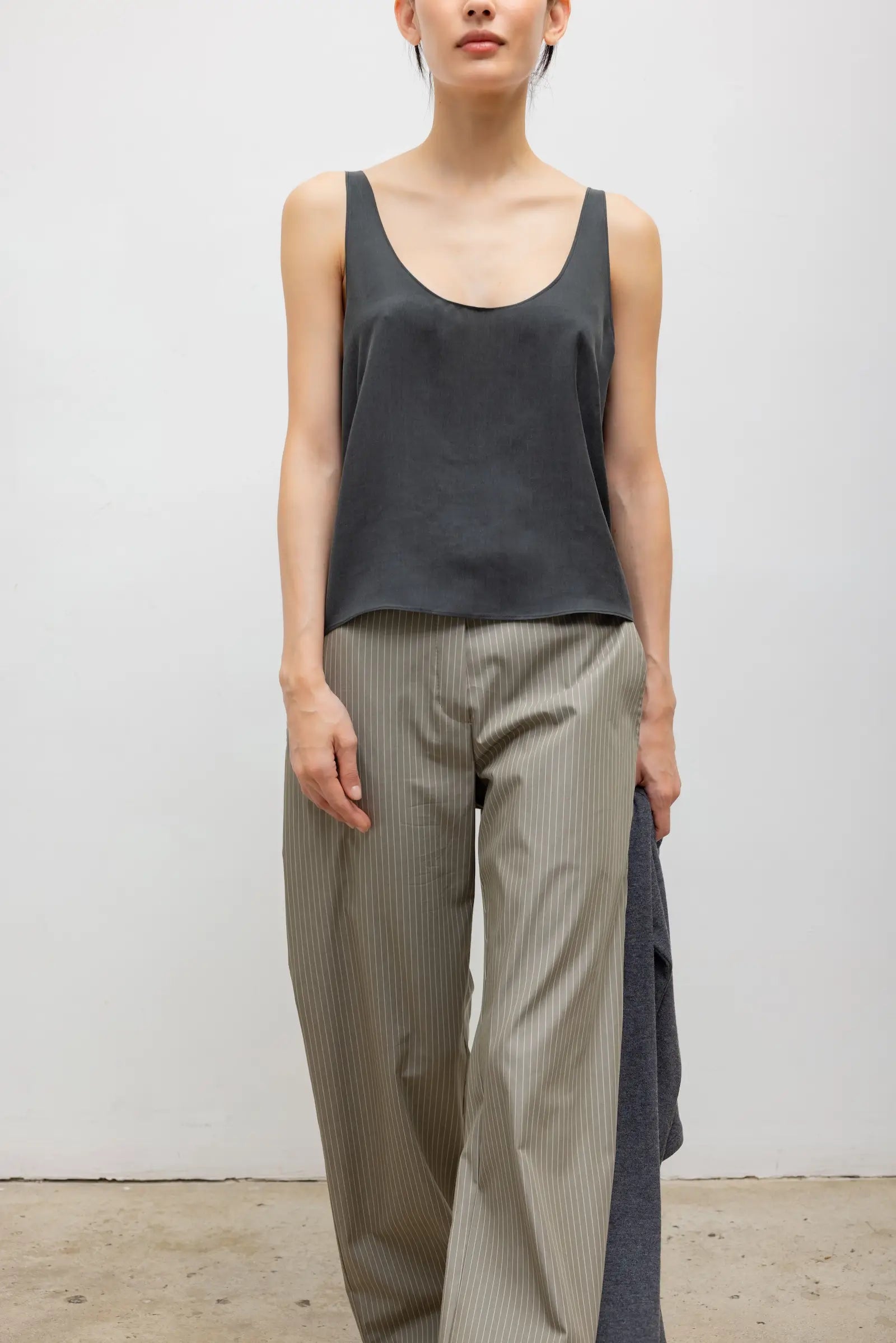 Kim Scoop Tank