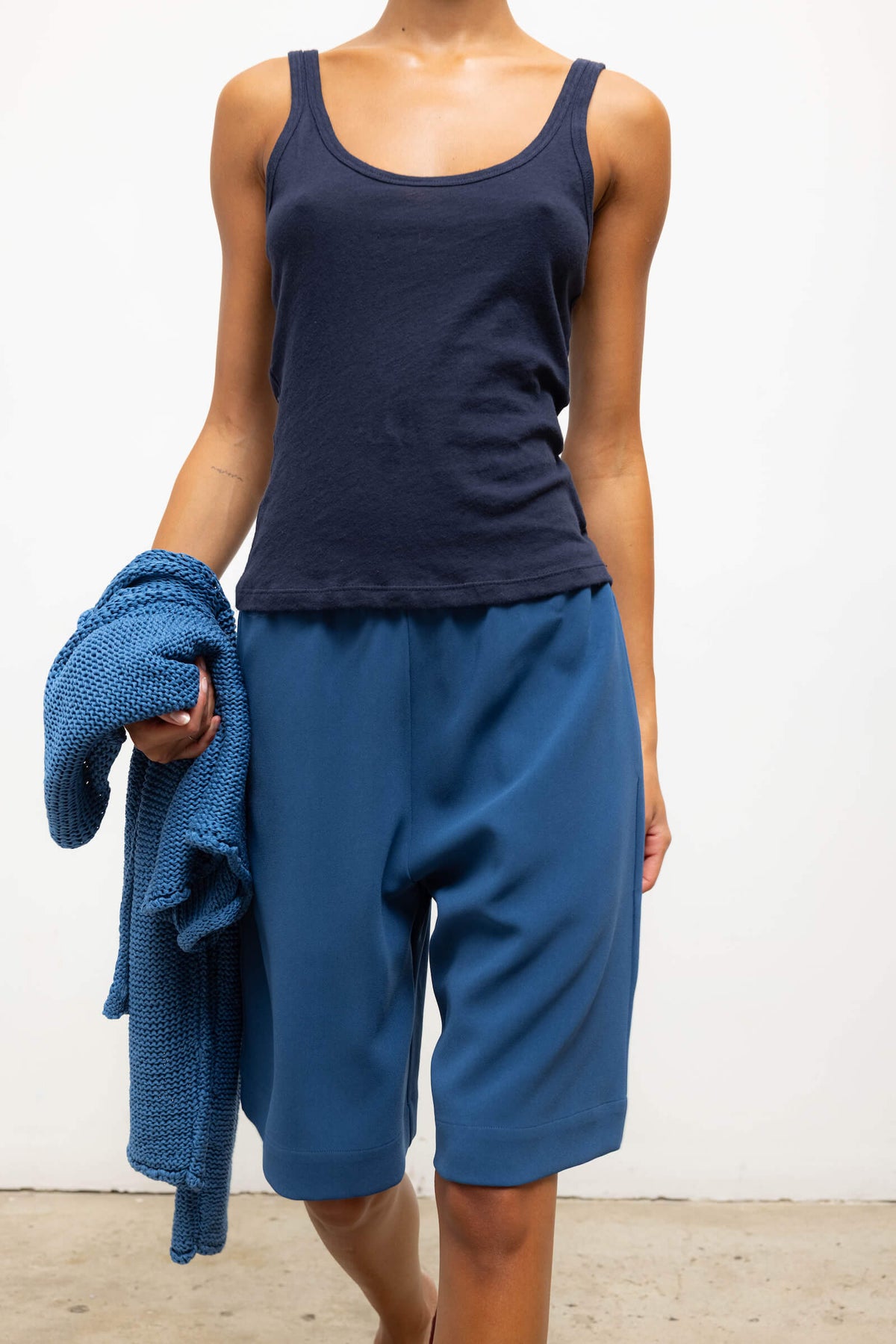Laura Scoop Neck Tank - Midnight - Image 5