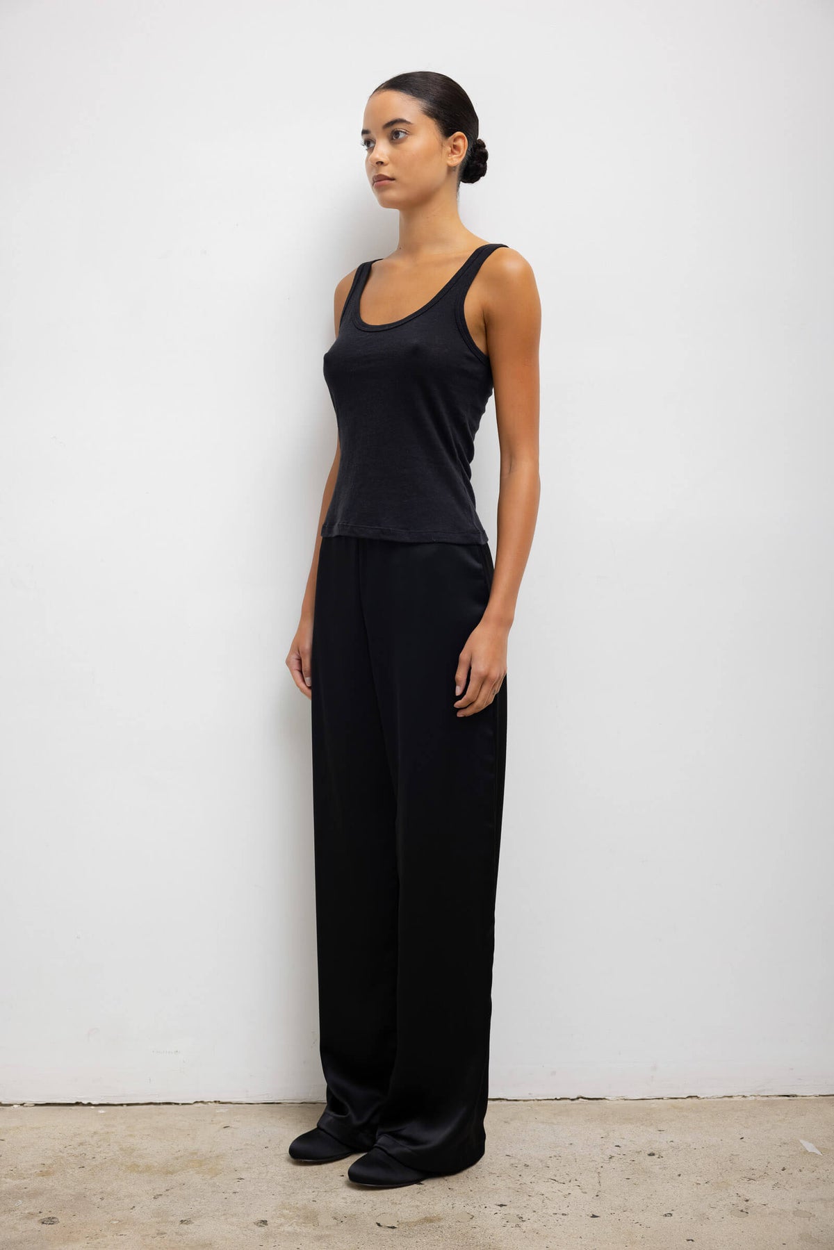 Laura Scoop Neck Tank - Black - Image 5