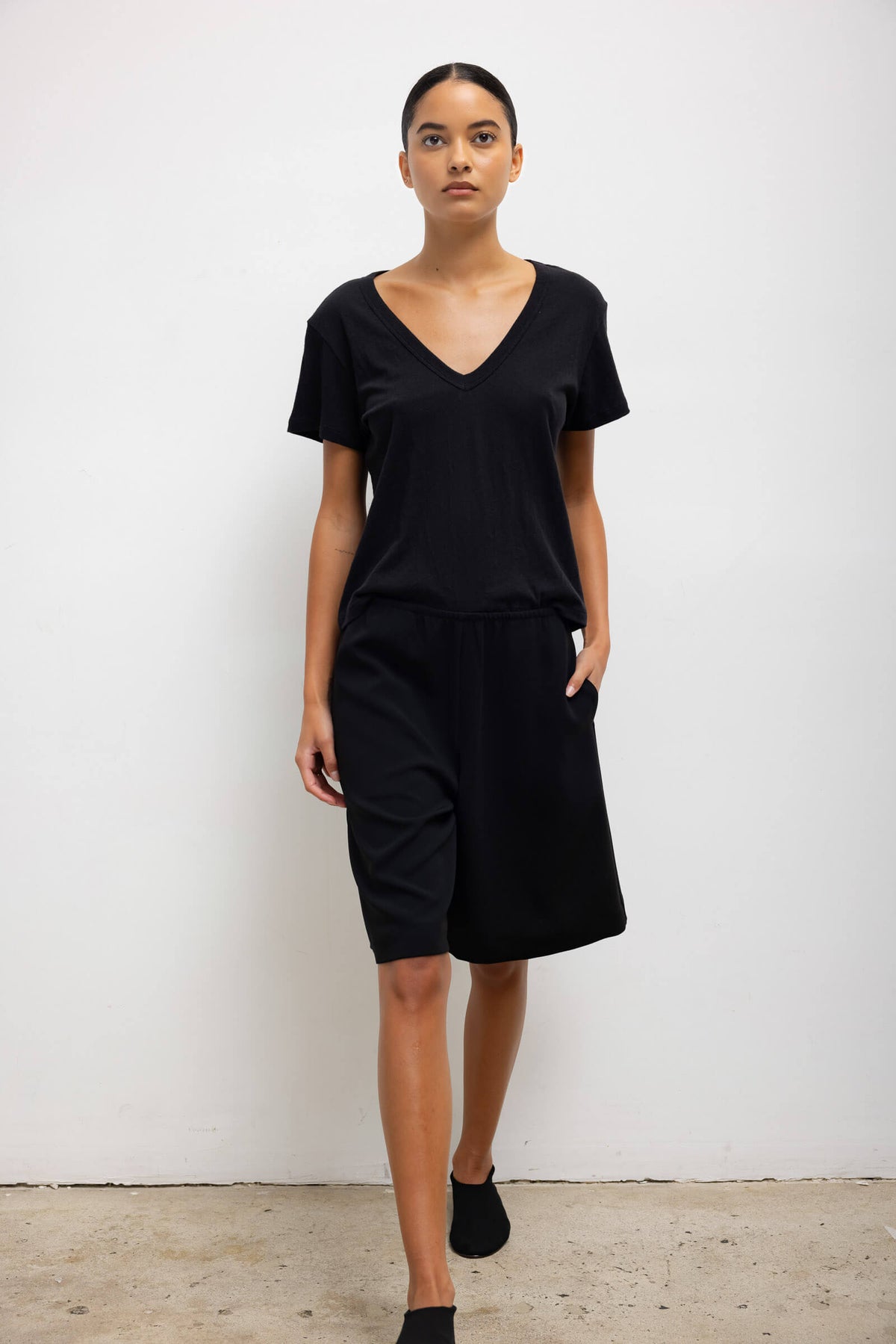 Laura V Neck Tee - Black - Image 4