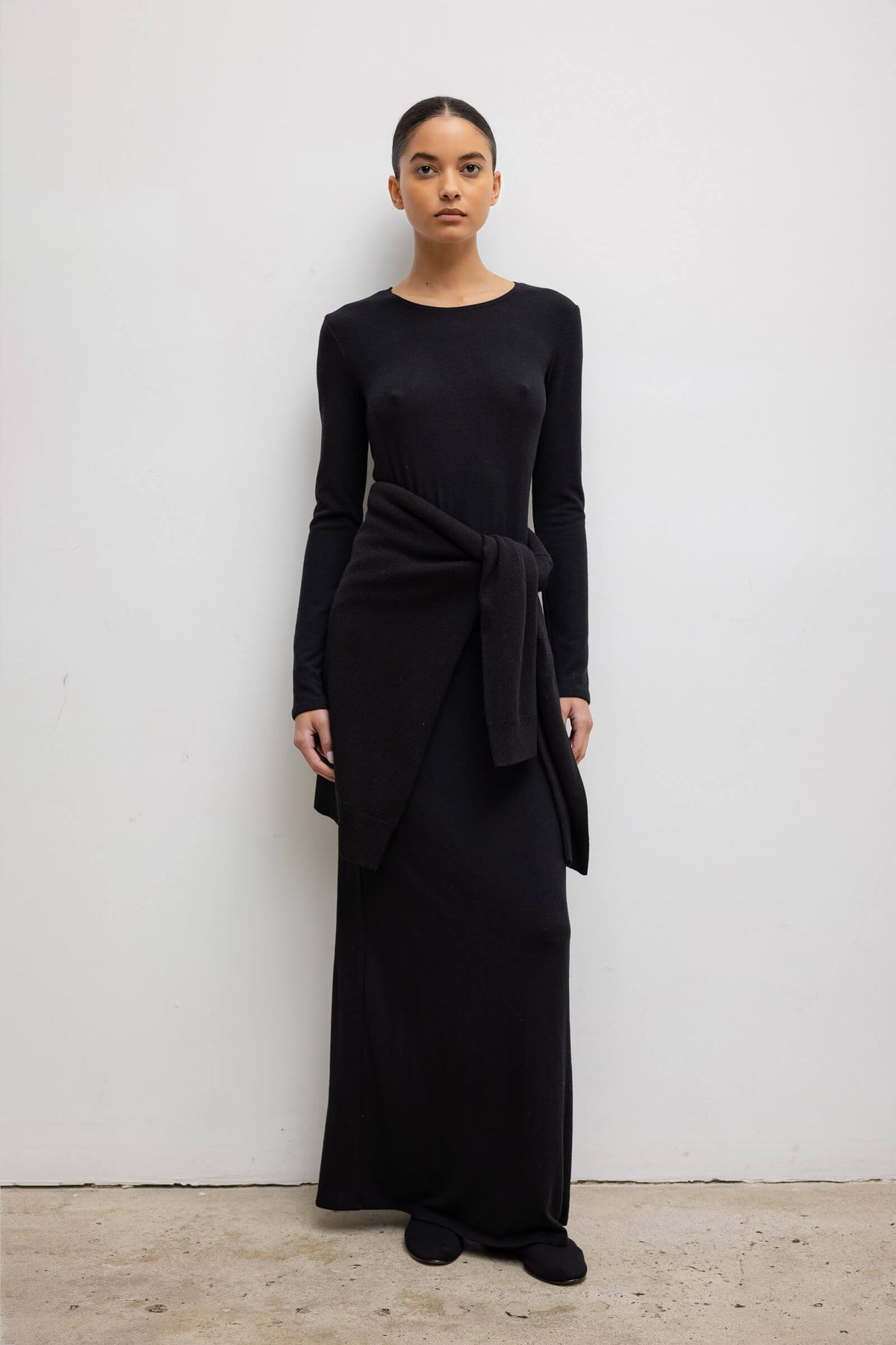 Lauren Long Sleeve Maxi Dress - Black - Image 3