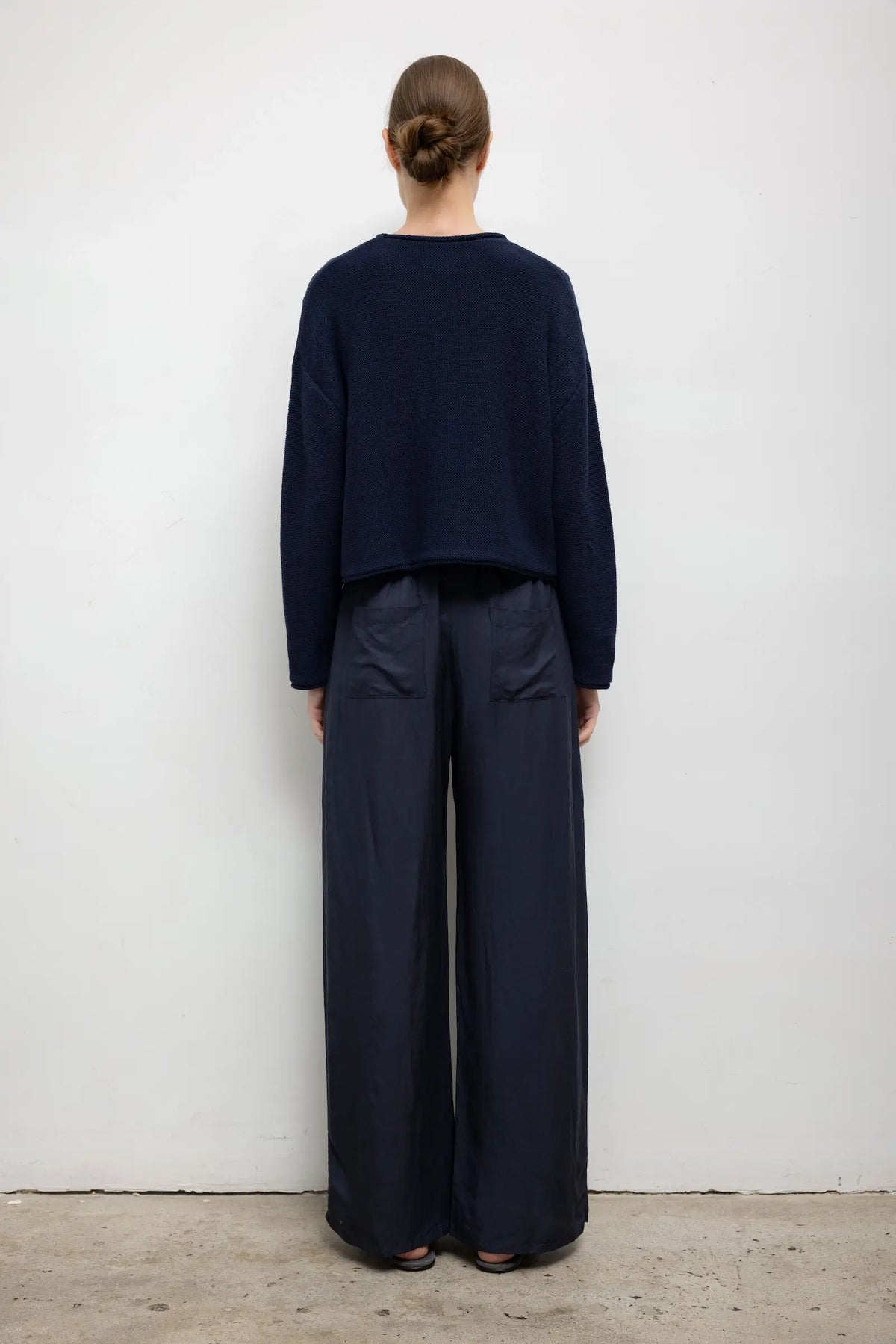 Mae Crewneck - Midnight - Image 7