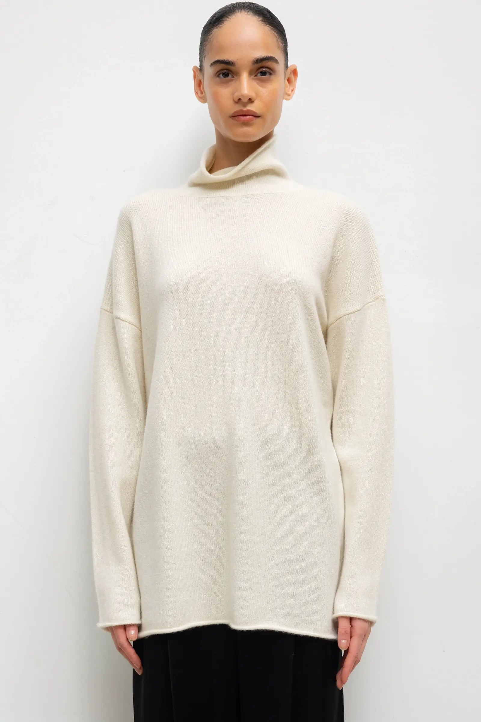 Pre-Order: Millie Cashmere Oversized Turtleneck