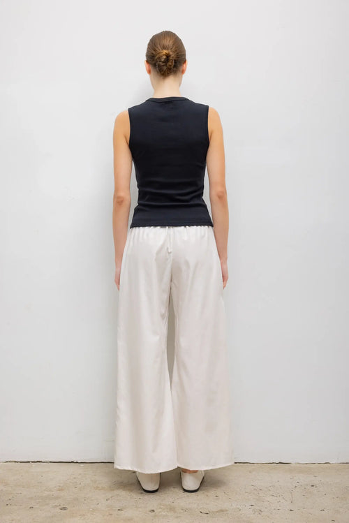 Nando Sleeveless V Neck - Black - Image 7