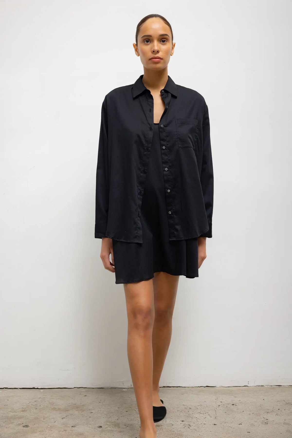 Yoko Classic Button Down - Black - Image 4