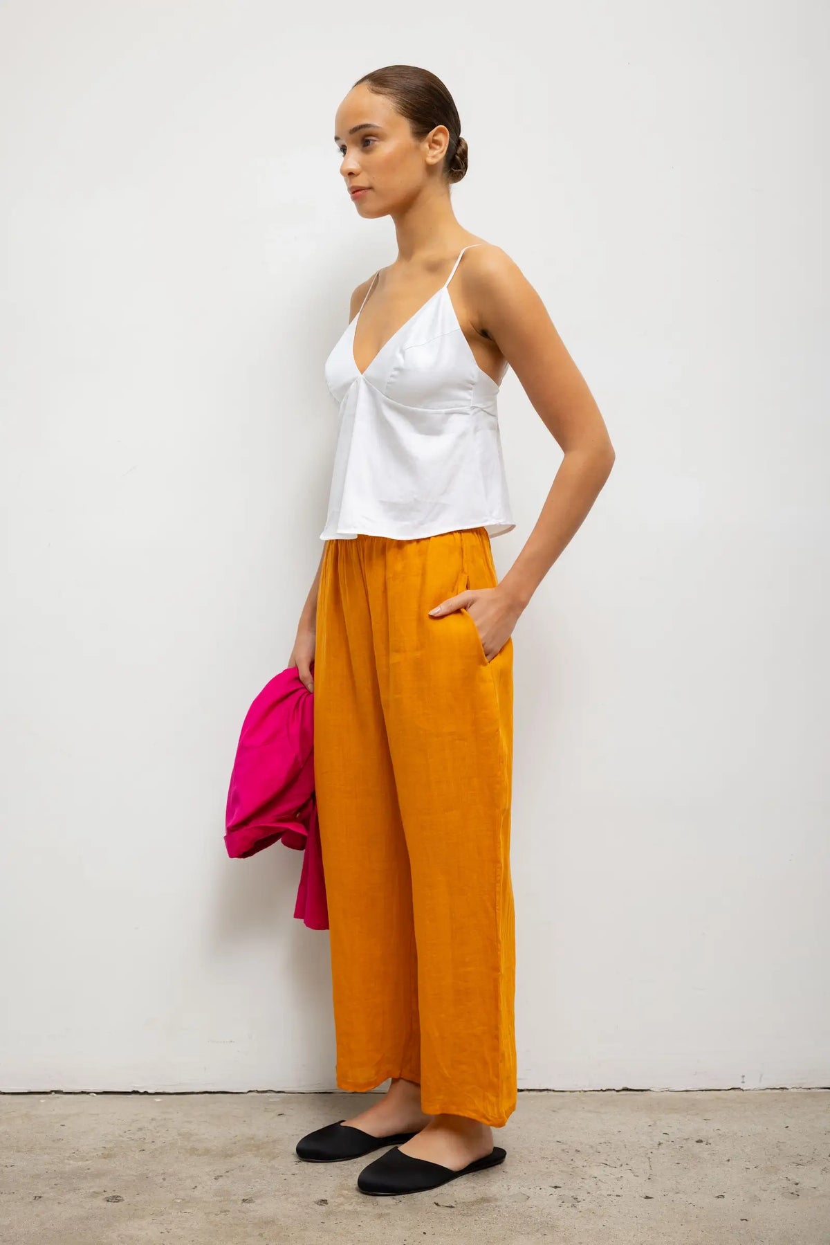 Yoko Triangle Tank - White - Image 6