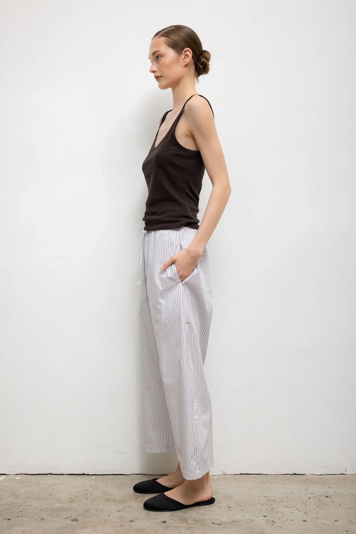 Laura Scoop Neck Tank - Chocolate - Image 5